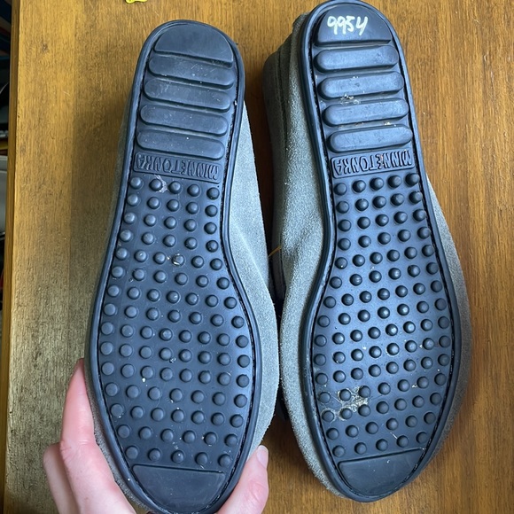 Super cute gray Minnetonka moccasins - Picture 3 of 3